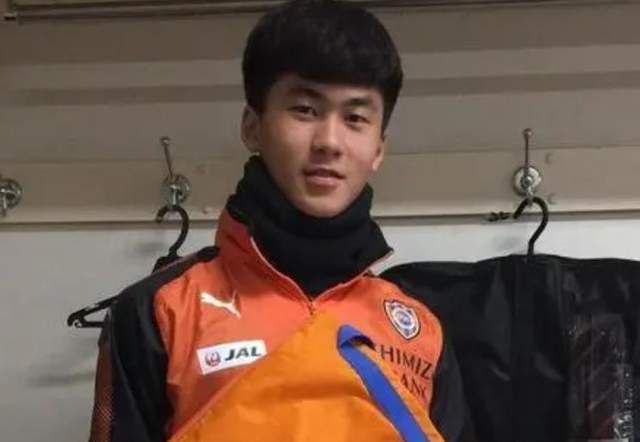 亚洲人成伊人成综合网久久久
