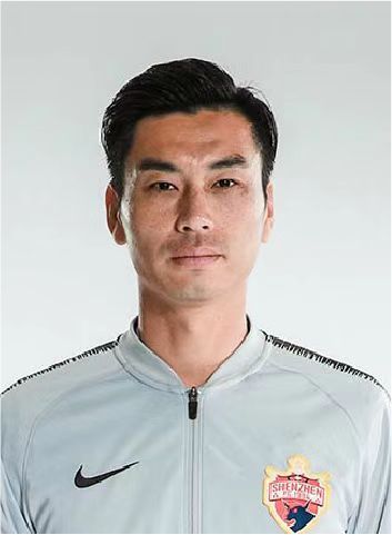 把她带近乳型室友又乳型折磨